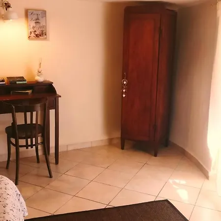 Oneiro Bed And Relax Apartment